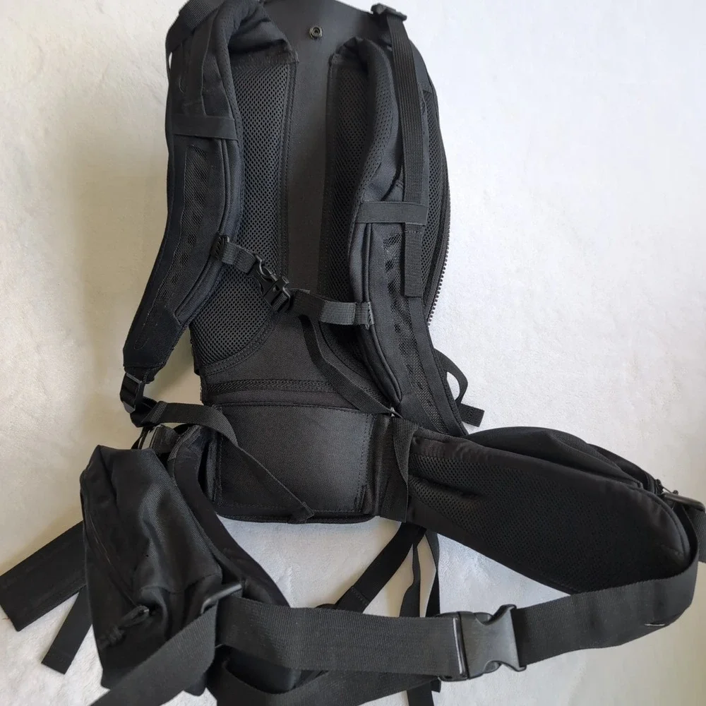 Freeloader Child Carrier with Saddle Seat Hiking Travel Seat 25-80 lbs Backpack